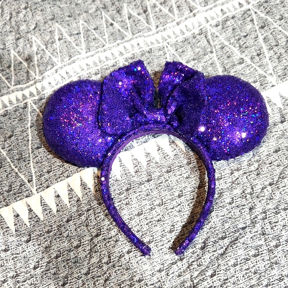 Holographic Purple Minnie Ears
